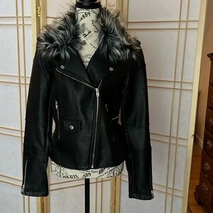 Stylish Black Faux leather jacket with detachable faux fur collar